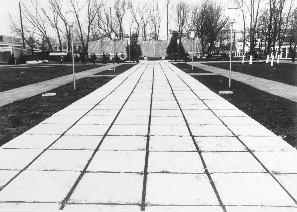 Мемориал Славы в честь воинов-таловчан, погибших в годы ВОВ, 1985 г..