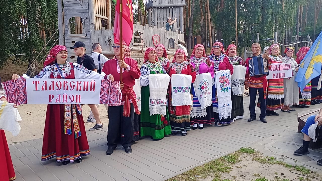 Таловские артисты приняли участие в VII Губернском фестивале «Воронеж фольклорный».