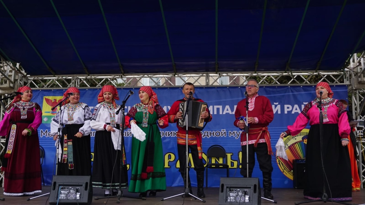 Таловчане на празднике народной музыки «Играй гармонь».