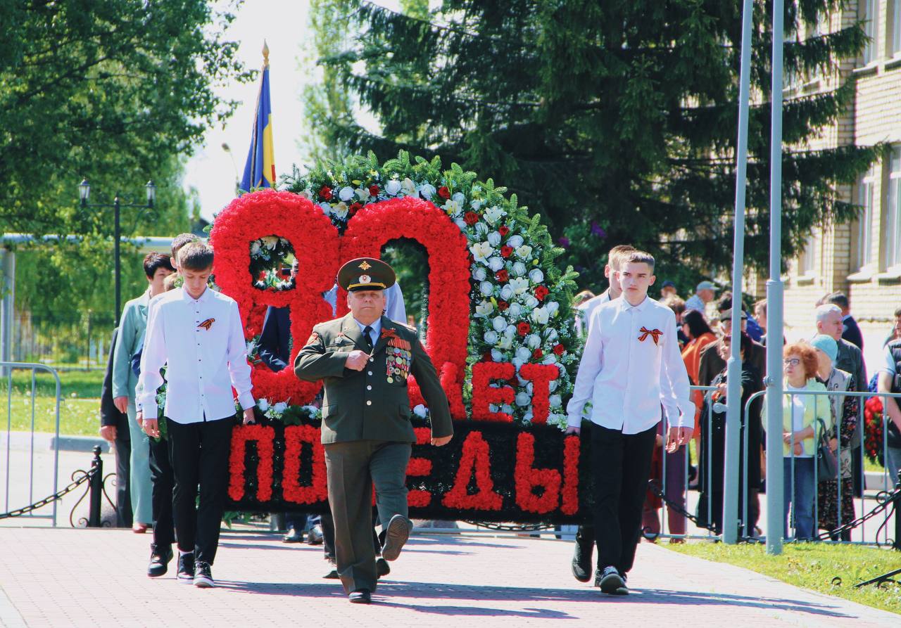 Память продолжается в потомках.