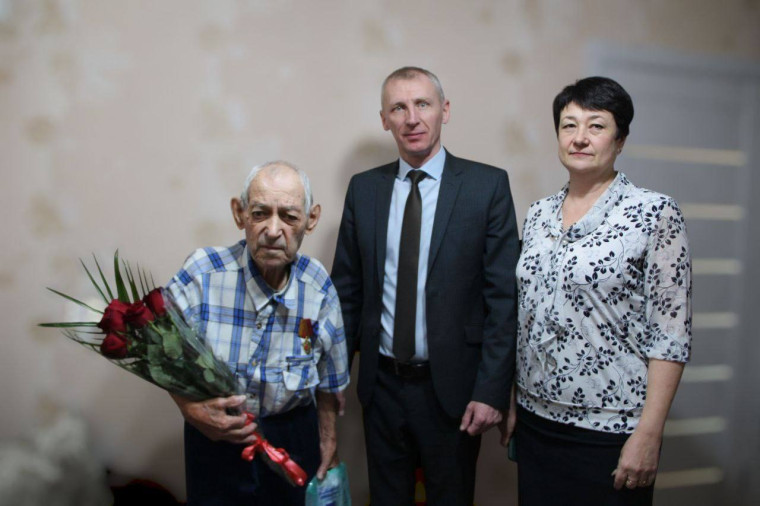 Ветеранам ВОВ вручили медали в честь 80-летия Победы. Ветеранам ВОВ вручили медали в честь 80-летия Победы.
