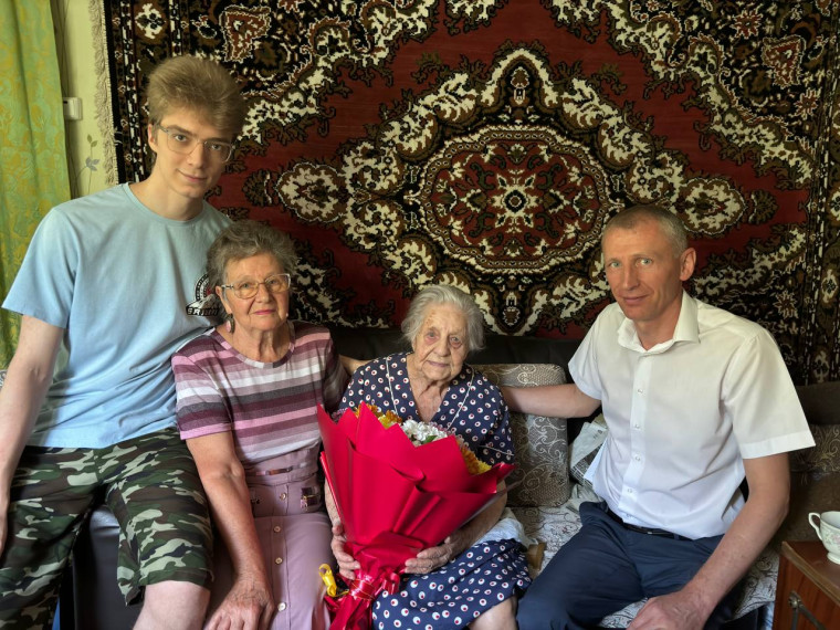 Жительнице Таловского района исполнилось 100 лет. Жительнице Таловского района исполнилось 100 лет.